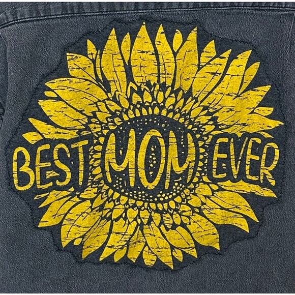 Best Mom Ever Black Chambray Button Down Shirt MEDIUM Gift Oversized Unique - Picture 2 of 6